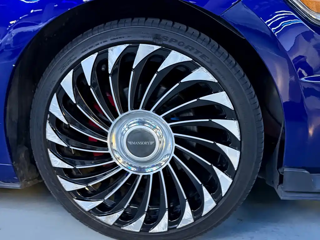 Ford Mustang — миниатюра 5