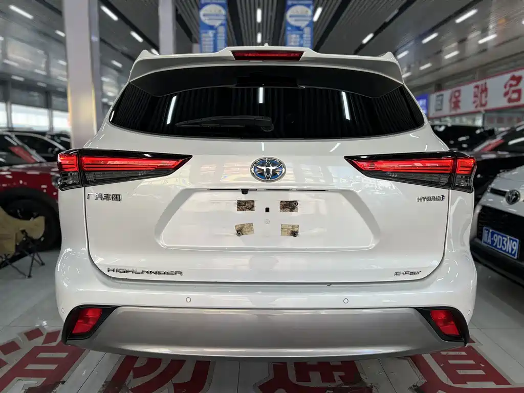 Toyota Highlander — миниатюра 8
