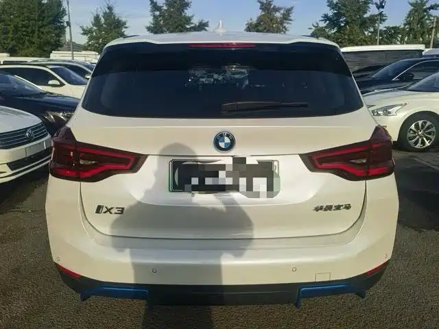 BMW iX3 — миниатюра 5
