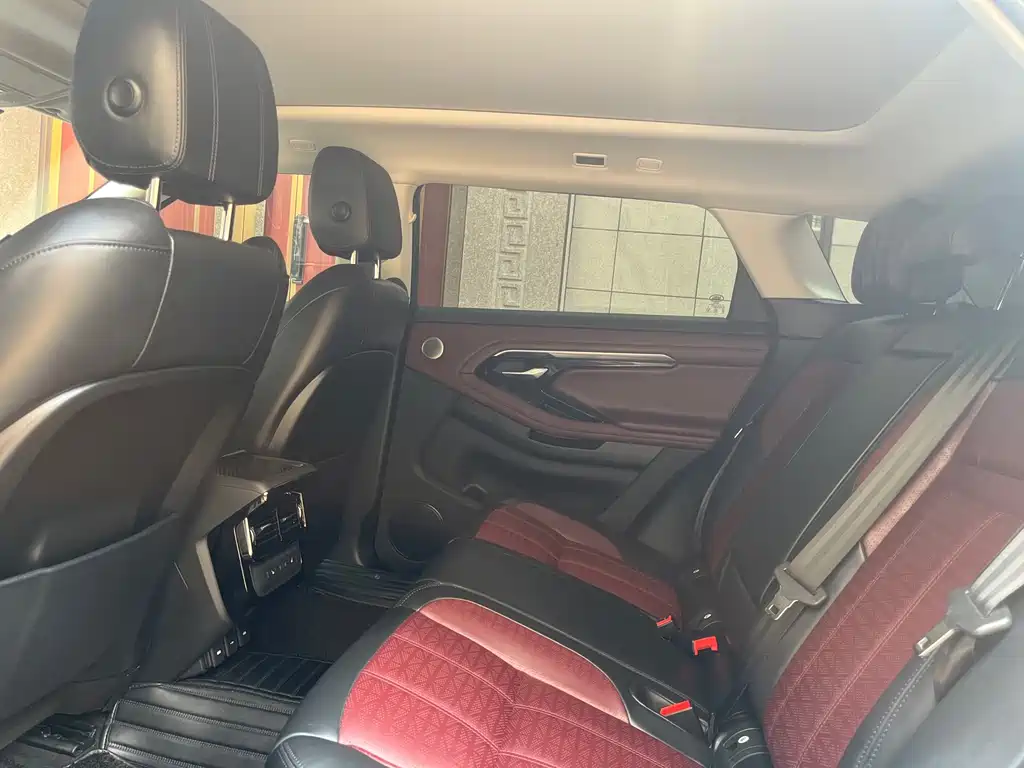 Land Rover Evoque — миниатюра 12
