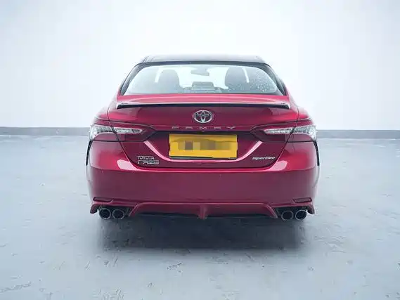 Toyota Camry — миниатюра 11