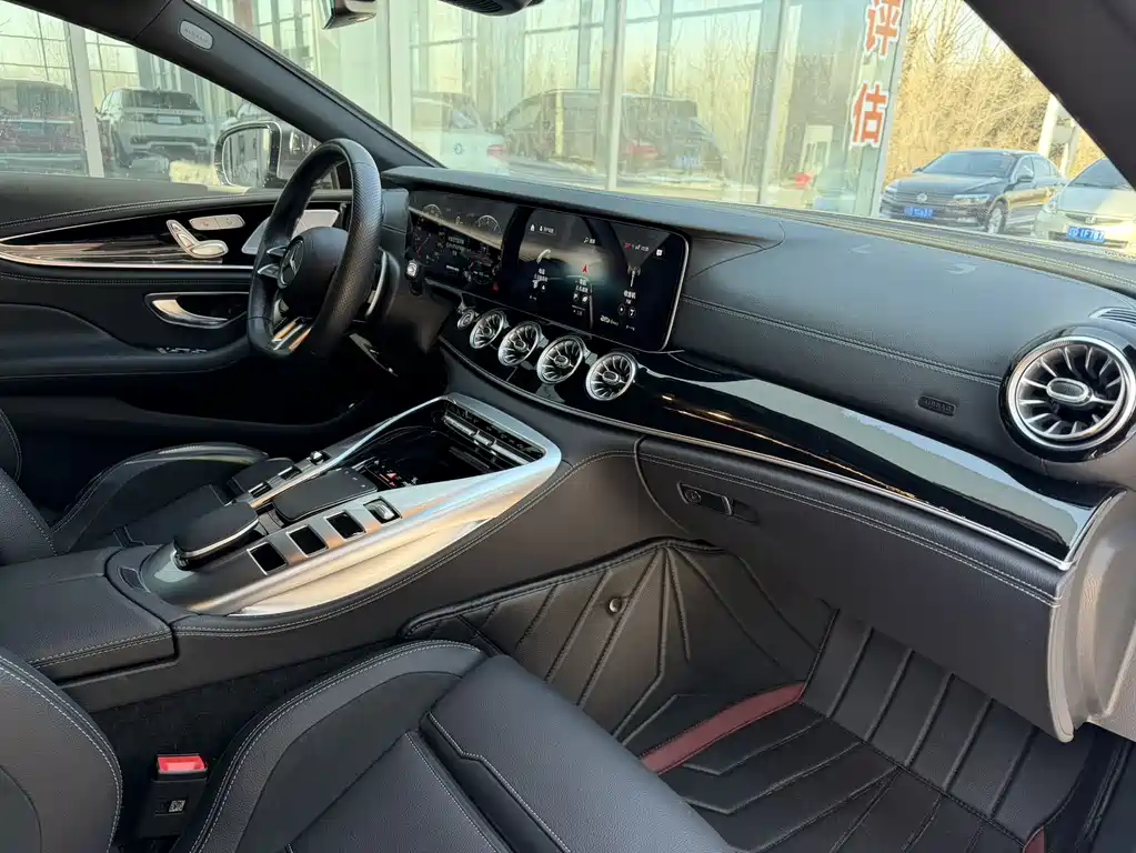 MERCEDES-BENZ AMG GT