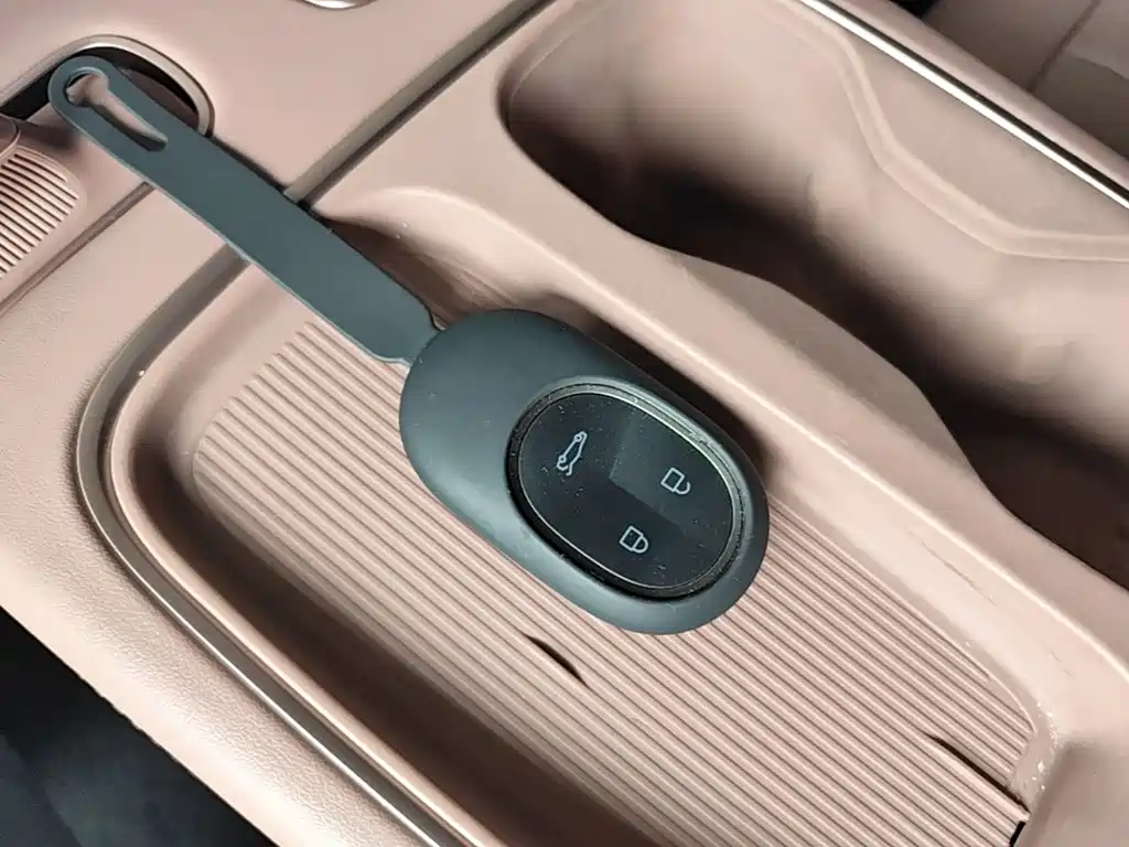 NIO EC6 — миниатюра 9