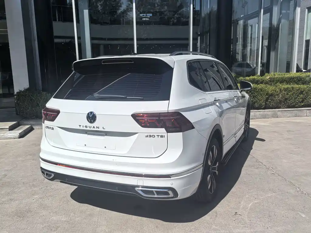 Volkswagen Tiguan L — миниатюра 4
