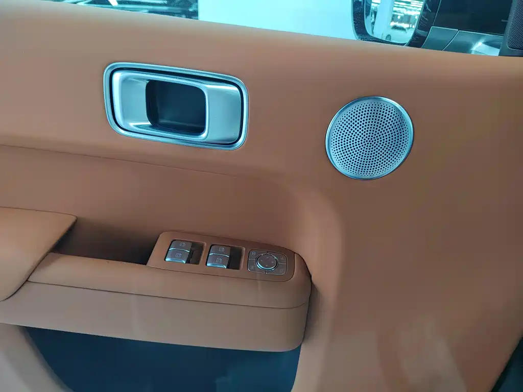 Li Auto Li L9 — миниатюра 5