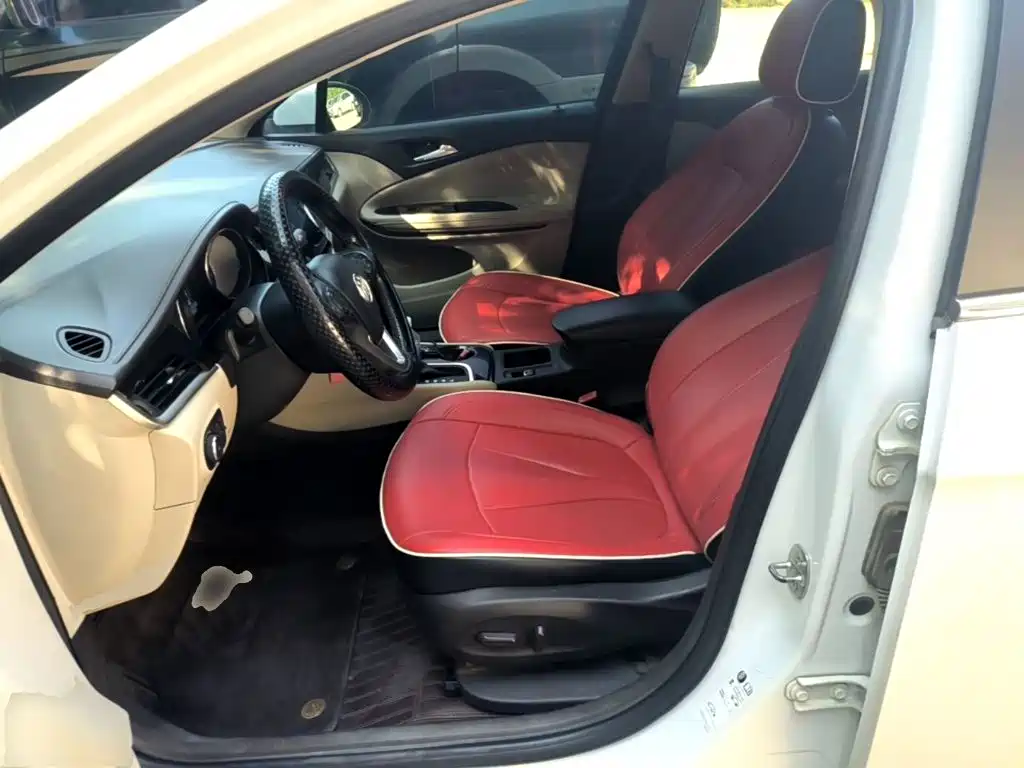 Buick Verano — миниатюра 15
