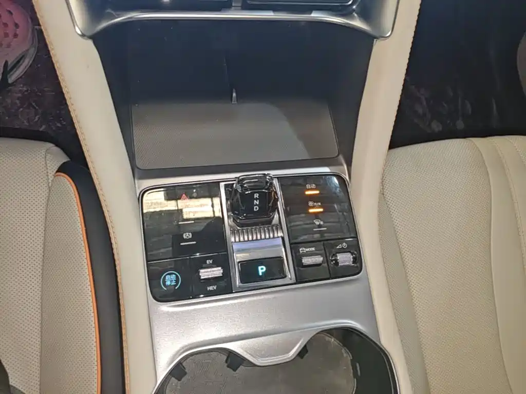 BYD PLUS New Energy — миниатюра 14