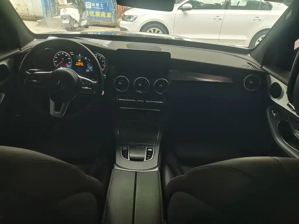 Mercedes-Benz GLC — миниатюра 6