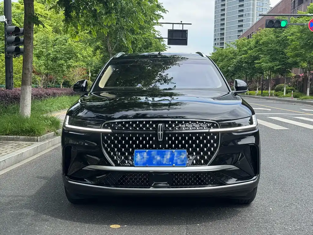 Lincoln Nautilus 2023 2.0T