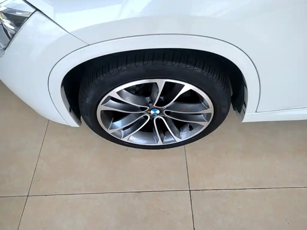 BMW X1 — миниатюра 23
