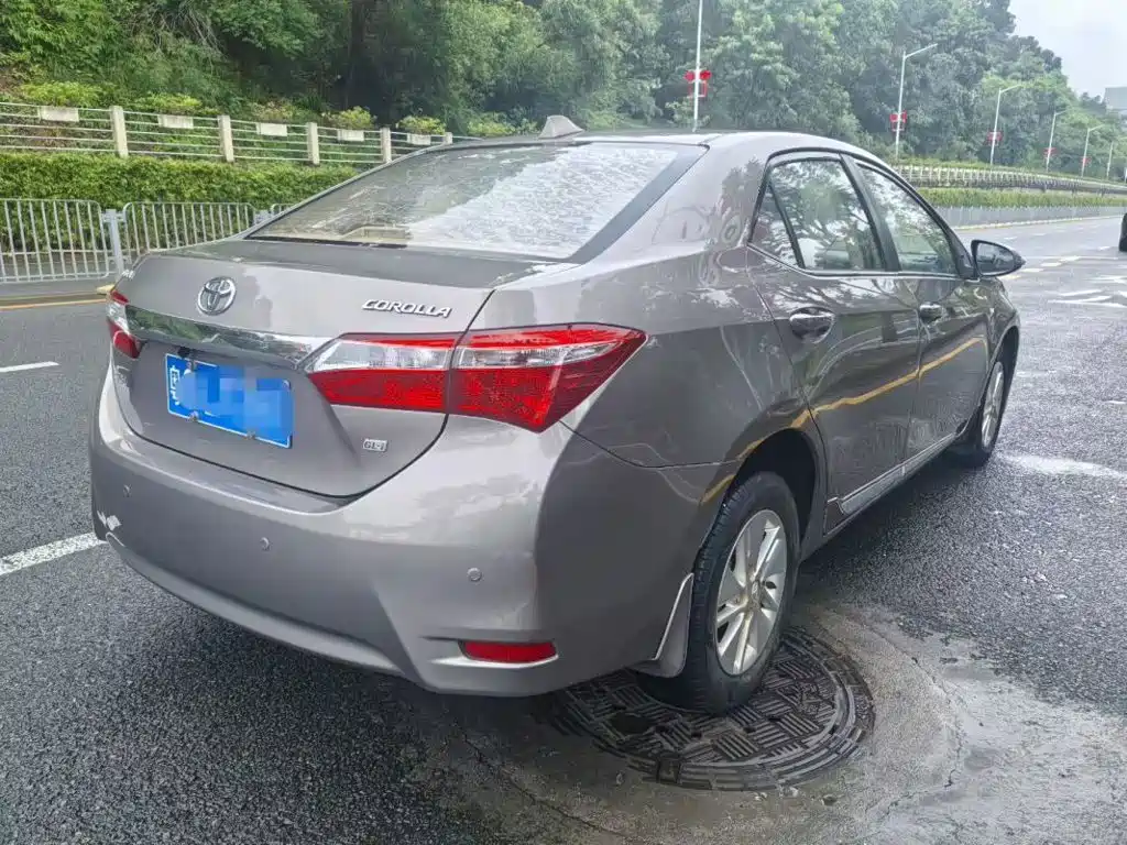 Toyota Corolla — миниатюра 7