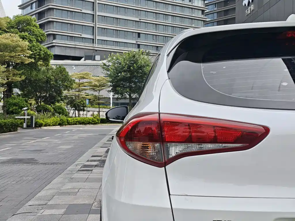 Hyundai Tucson 1.6T DCT 2WD Smart Type, фото 18