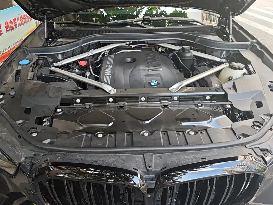 BMW X5 — миниатюра 9
