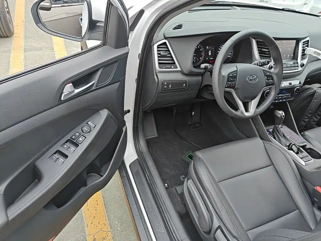 Hyundai Tucson — миниатюра 16