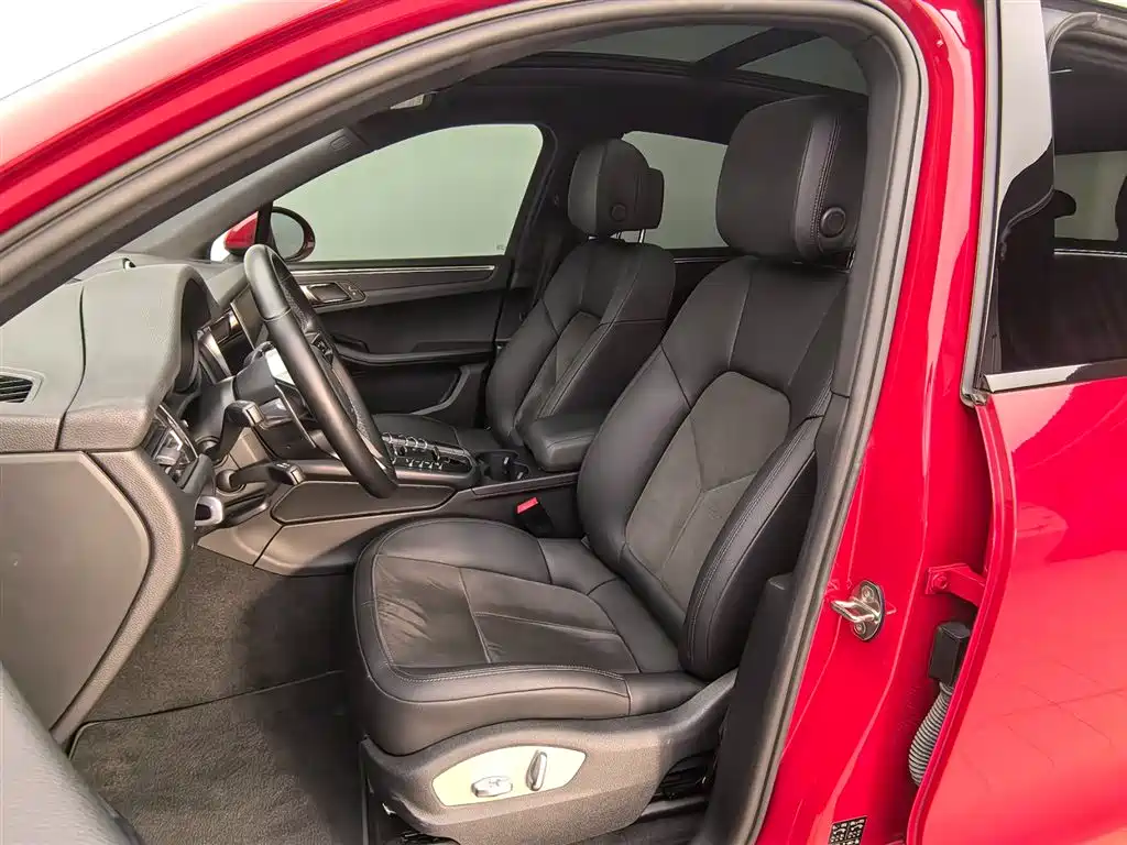 Porsche Macan — миниатюра 24