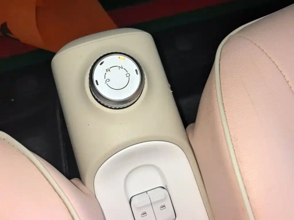 Wuling MINIEV — миниатюра 14