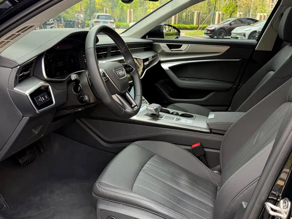 Audi A6 2024 allroad quattro 55 TFSI Premium