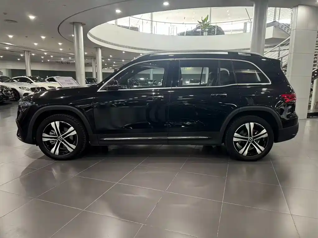 Mercedes-Benz EQB — миниатюра 2