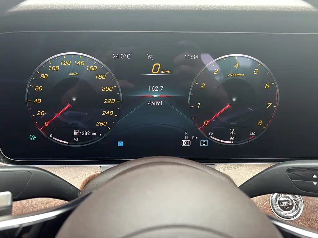 Mercedes-Benz E-Class — миниатюра 6