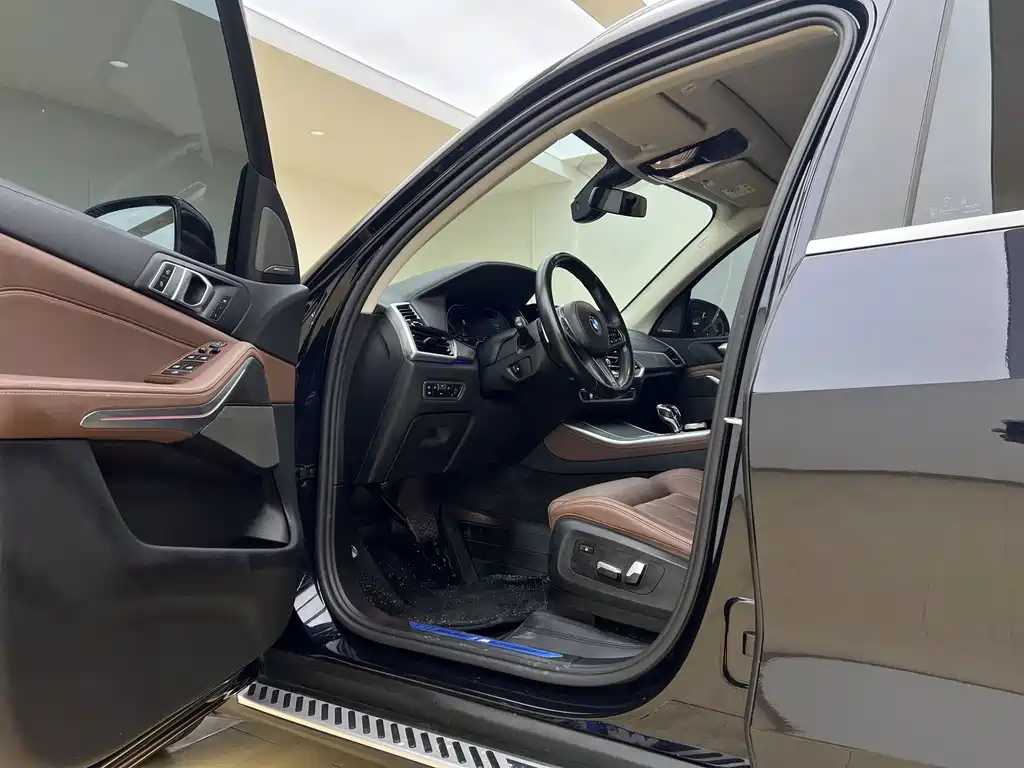BMW X5 (Import) — миниатюра 10