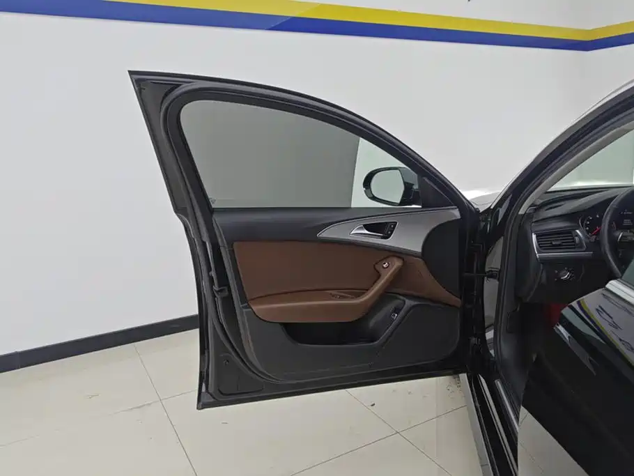 Audi A6L — миниатюра 7