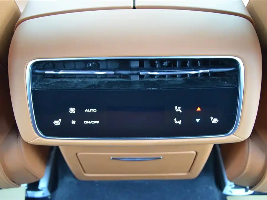 TANK TANK 700 NEW ENERGY