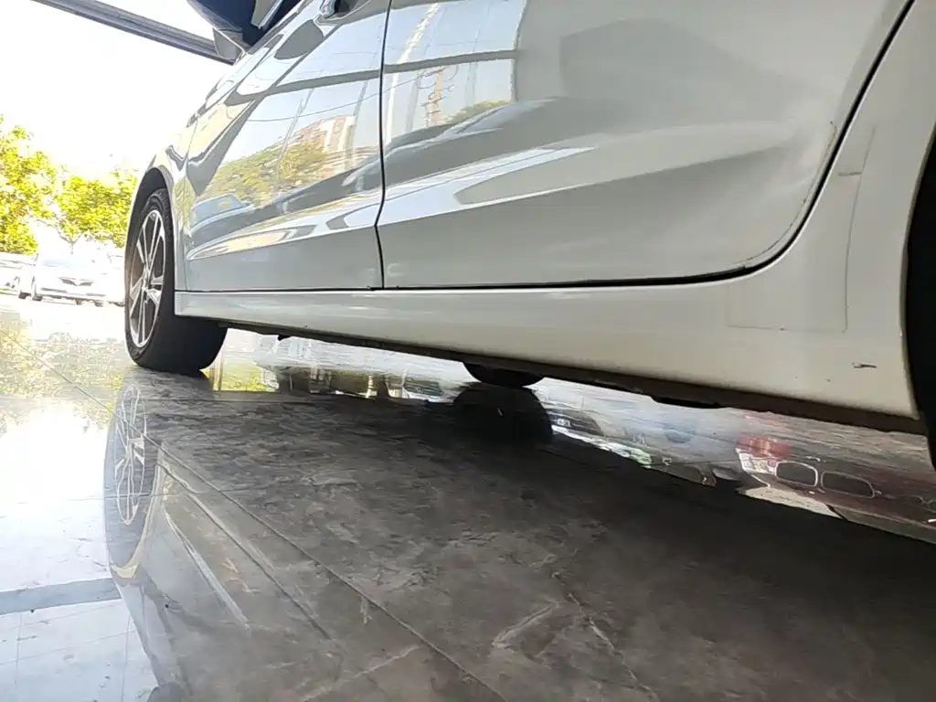 Hyundai Elantra — миниатюра 22