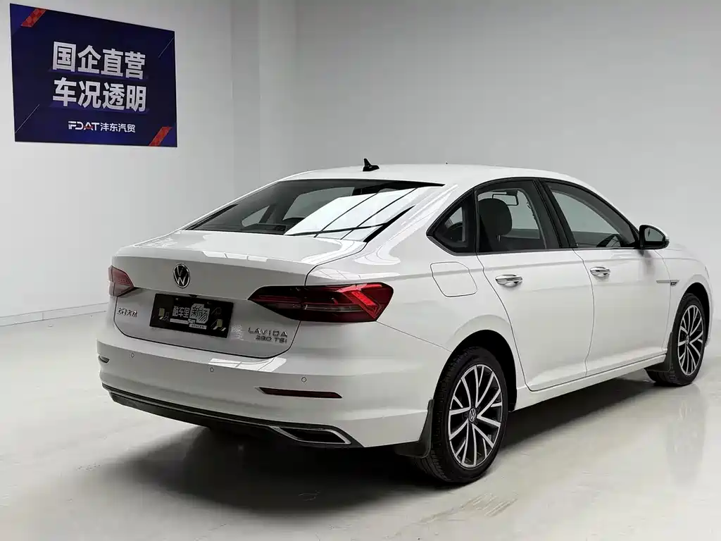 Volkswagen Lavida — миниатюра 4