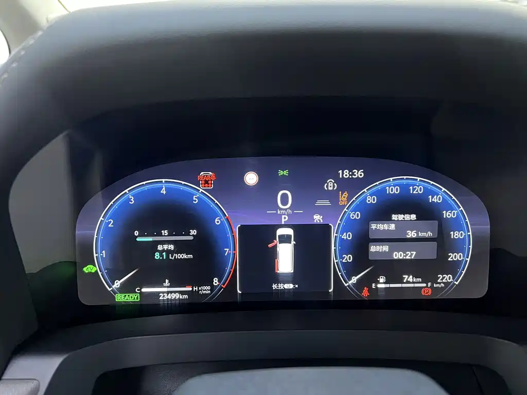 Toyota Alphard — миниатюра 17