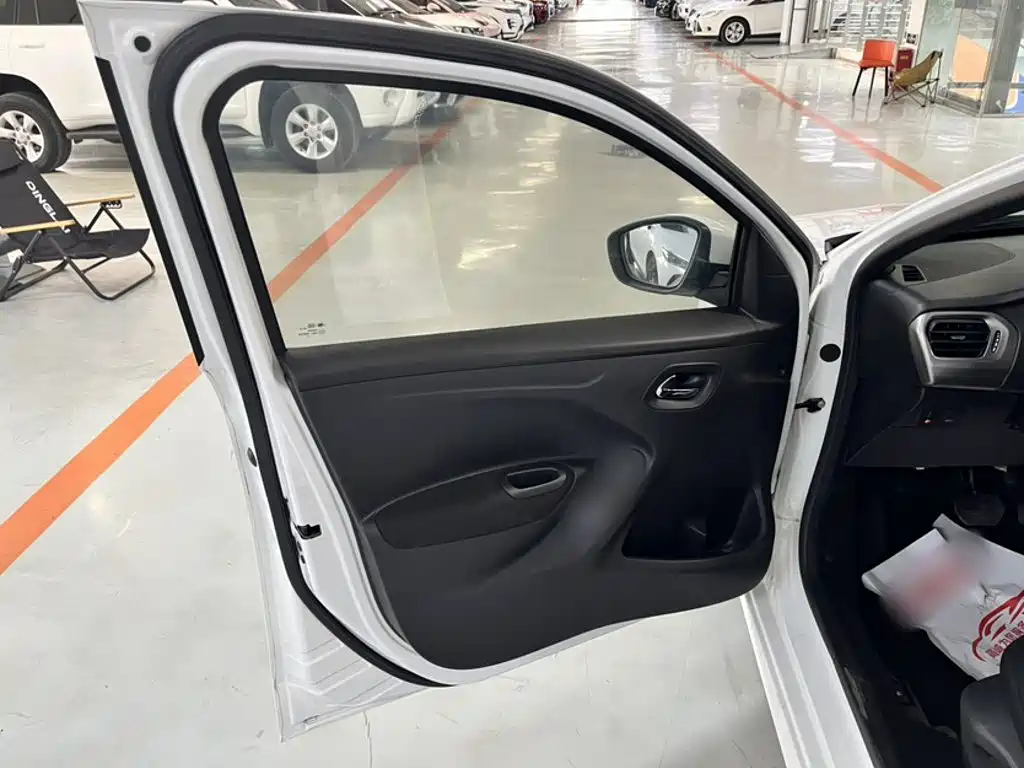 Peugeot 301 — миниатюра 15