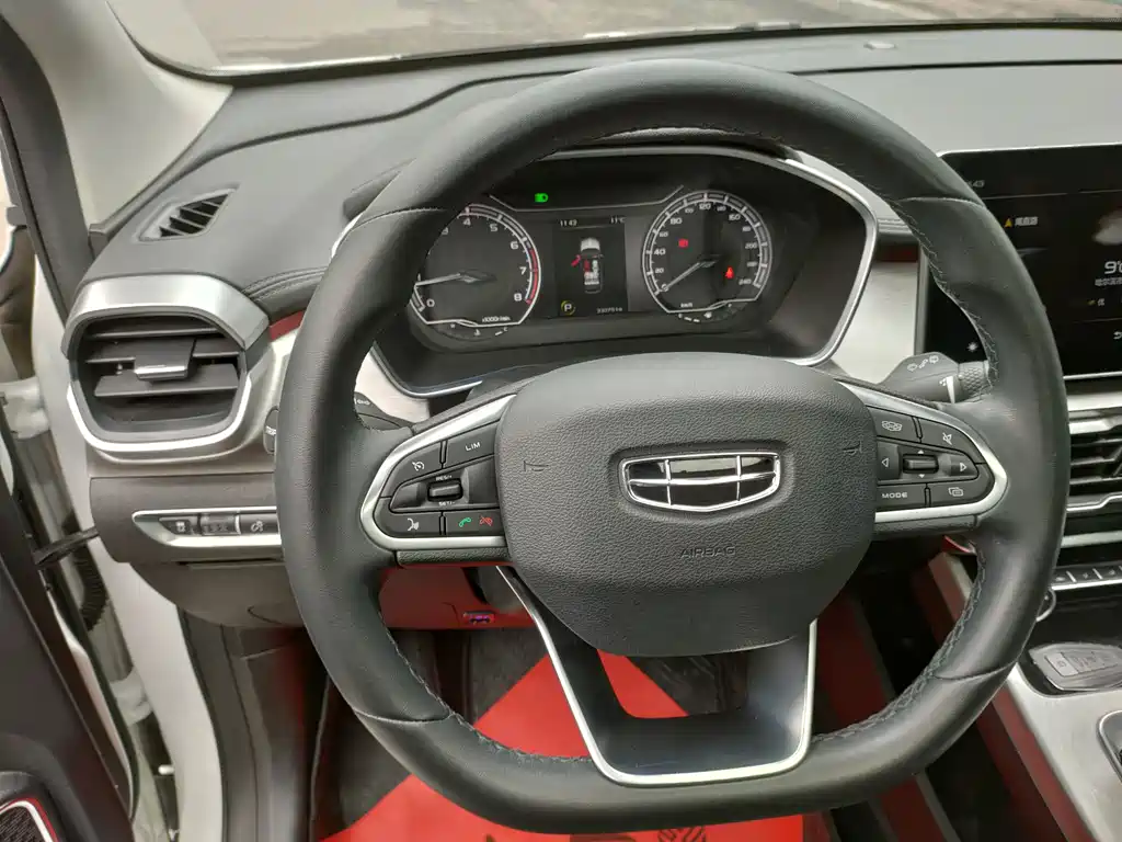 Geely Binyue — миниатюра 12