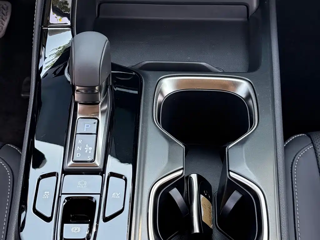 Lexus NX — миниатюра 10