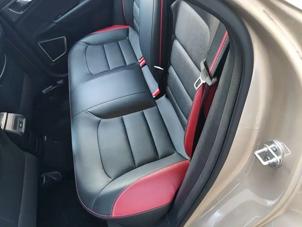 Geely Emgrand GS — миниатюра 17