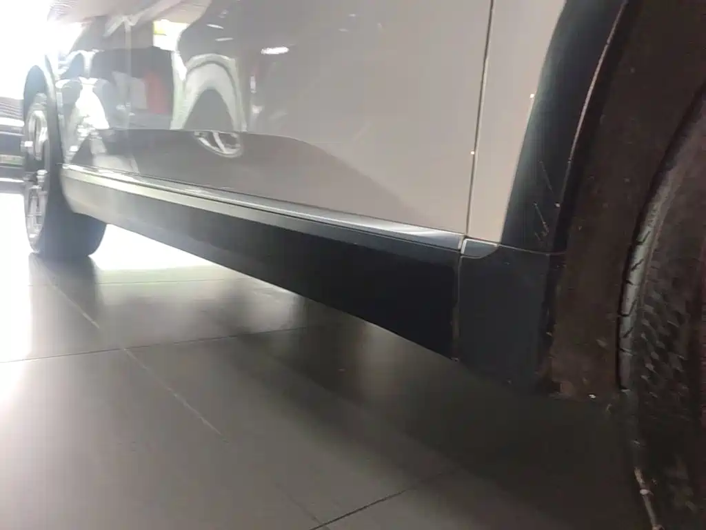 NIO ES8 — миниатюра 21