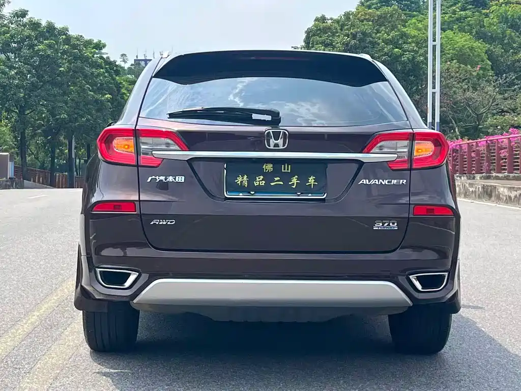 Honda Avancier — миниатюра 6