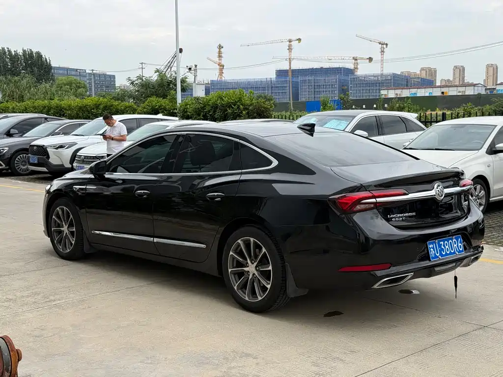 Buick LaCrosse — миниатюра 11
