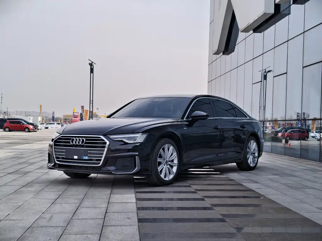 Audi A6L 2022