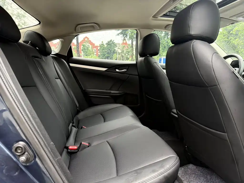 Honda Civic — миниатюра 13