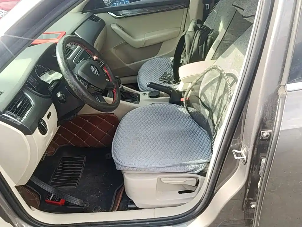 Skoda Octavia — миниатюра 15