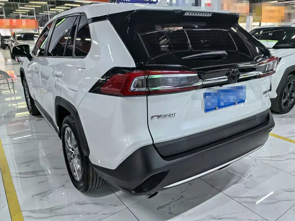 Toyota Wildlander 2021 2.0L CVT Luxury