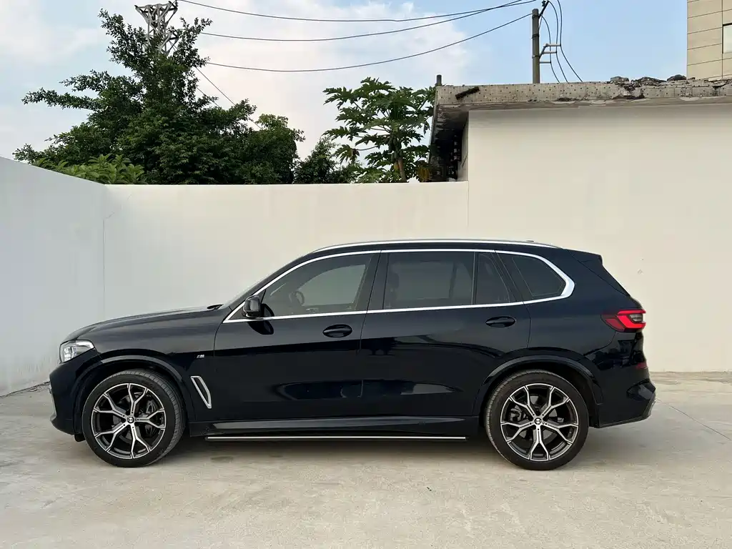 BMW X5 — миниатюра 13