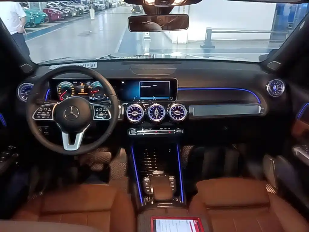 Mercedes-Benz GLB — миниатюра 10