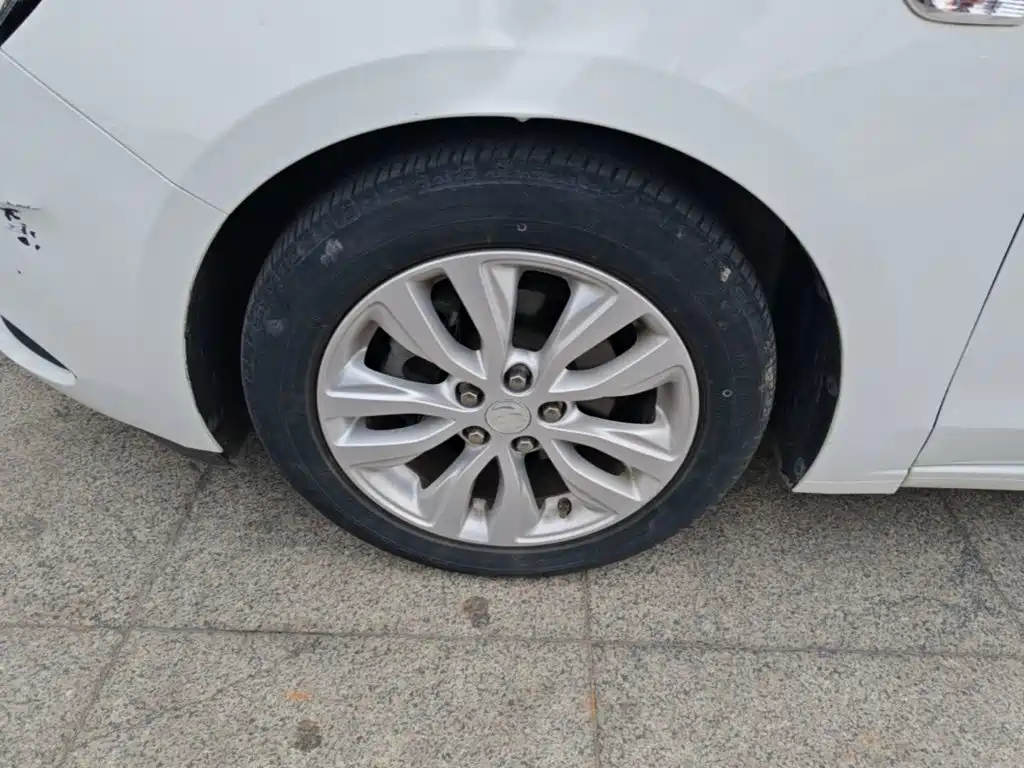 Buick Excelle — миниатюра 23