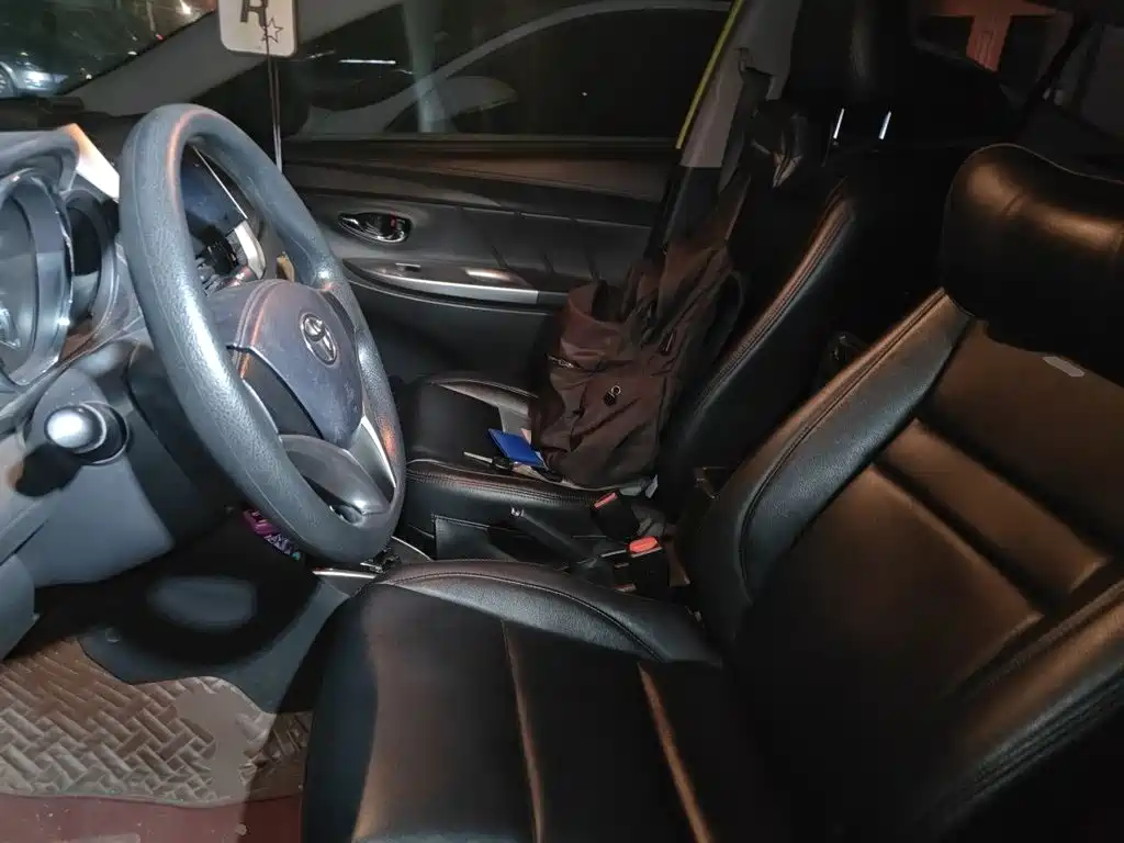 Toyota Yaris L — миниатюра 12