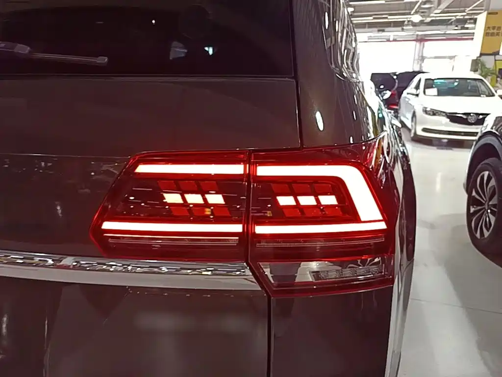 Volkswagen Teramont — миниатюра 8