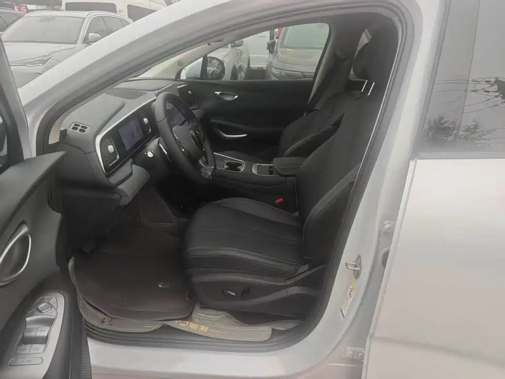 BYD 05 EV 2025 520KM Flagship