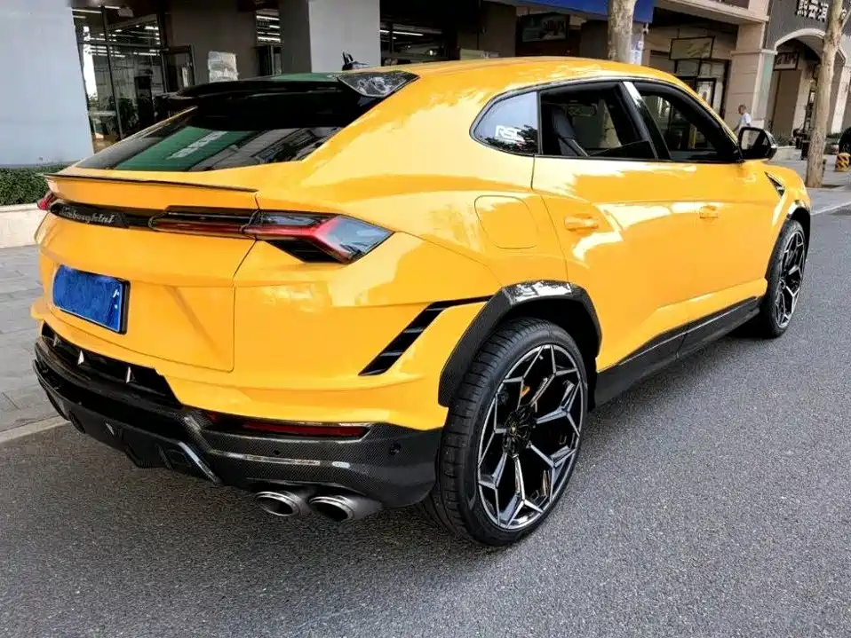 Lamborghini Urus — миниатюра 3