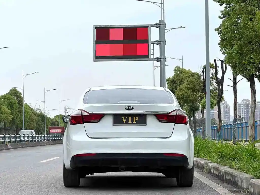 Kia K3 — миниатюра 5