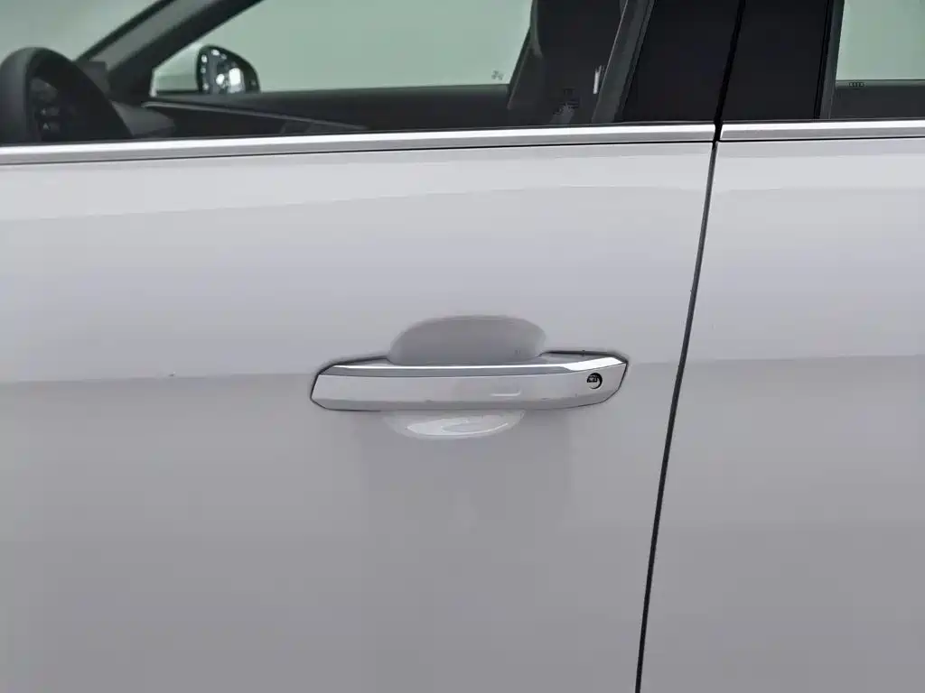 Audi A4L — миниатюра 18