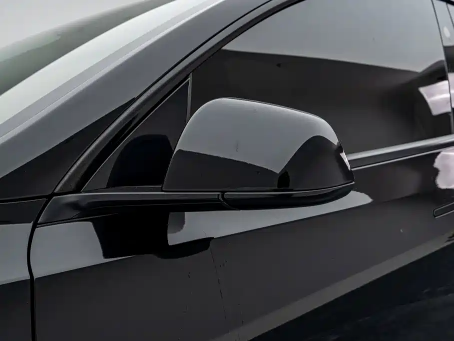Tesla Model Y — миниатюра 14